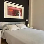 Apartamentos Leon León