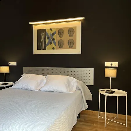 Apartamentos Leon Леон