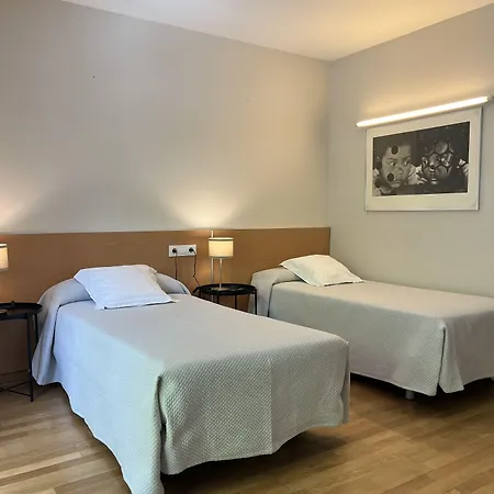 Apartamentos Leon *