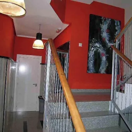 Apartamentos León *