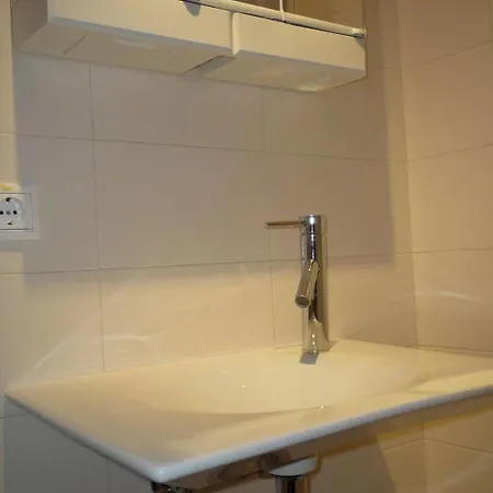 Apartamentos Leon *
