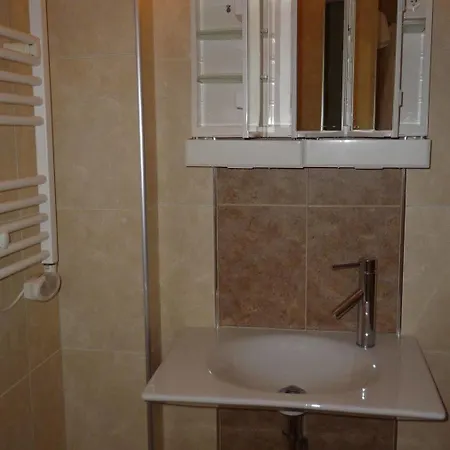 Apartamentos Leon *
