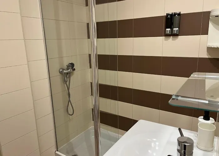 Apartamentos Leon Lägenhet *