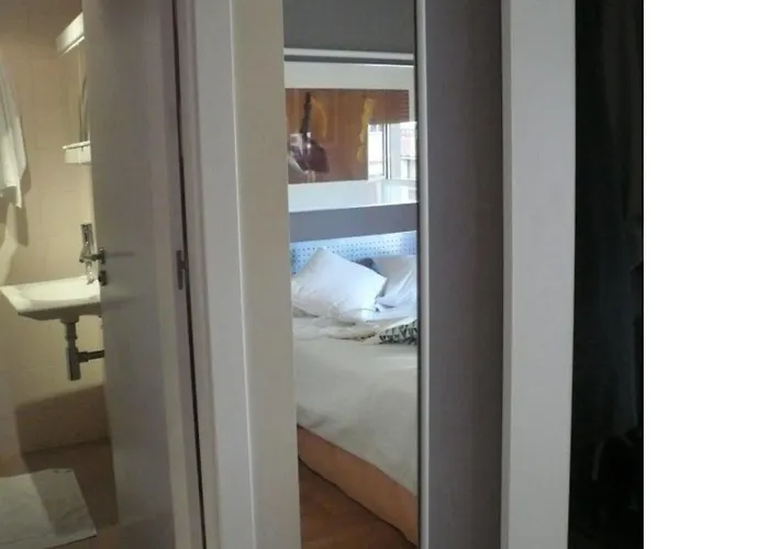 Apartamentos Leon Lägenhet